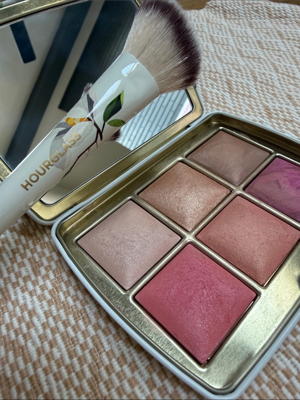 Hourglass Ambient Lighting Edit Unlocked Swan 🦢 AND brush
